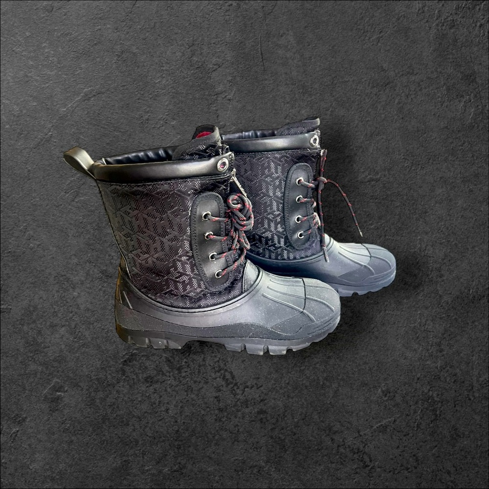 HILFIGER WOMEN’a BOOTS SIZE 8 like new worn maybe once